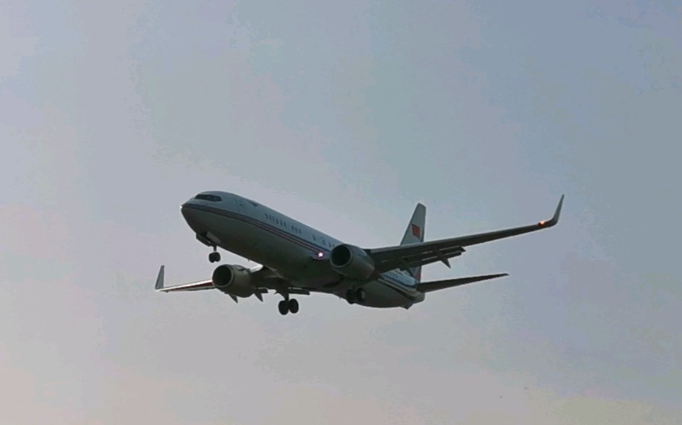 【存货】PLAAF B737800 B4082落地北京四季青杏石口路国内机场哔哩哔哩bilibili