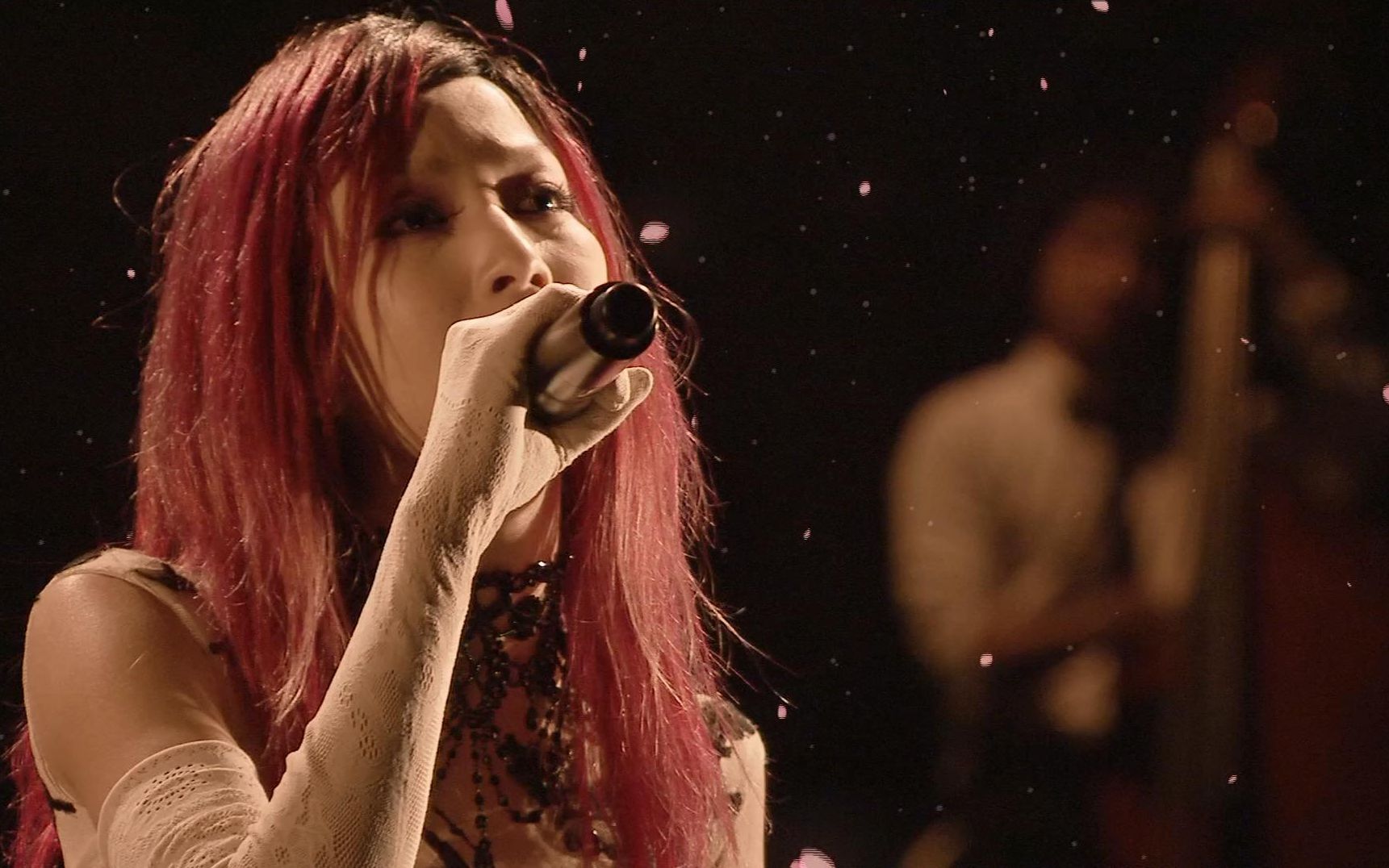 中岛美嘉唯美经典《樱花纷飞时》,2007年巅峰期现场版,声音靓到无敌