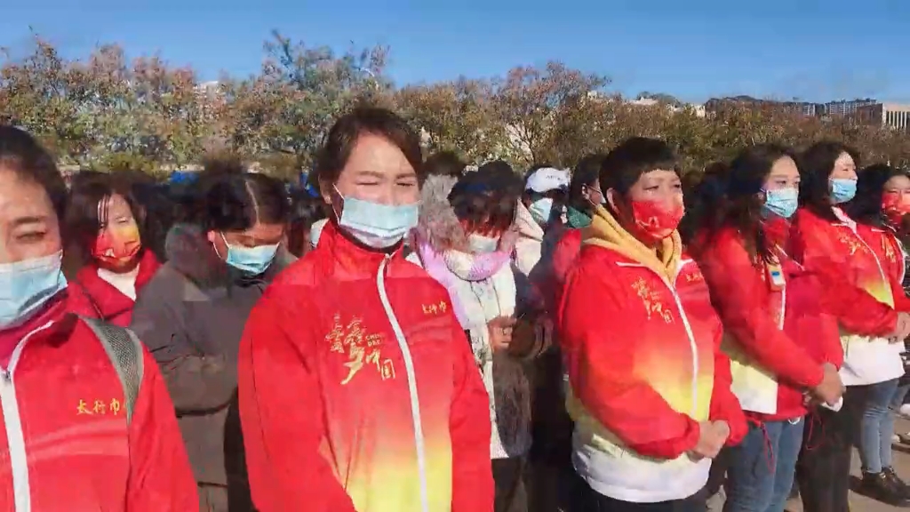 [图]穿红装，扛红旗，唱红歌，传129红色精神！涉县留守妇女在成长！！#太行巾帼出太行#革命老区涉县