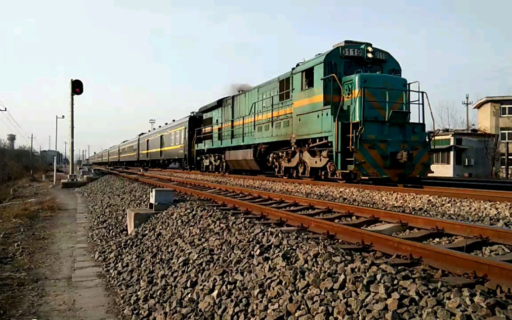 【渐渐远去的风景】—致nd5型内燃机车(二)