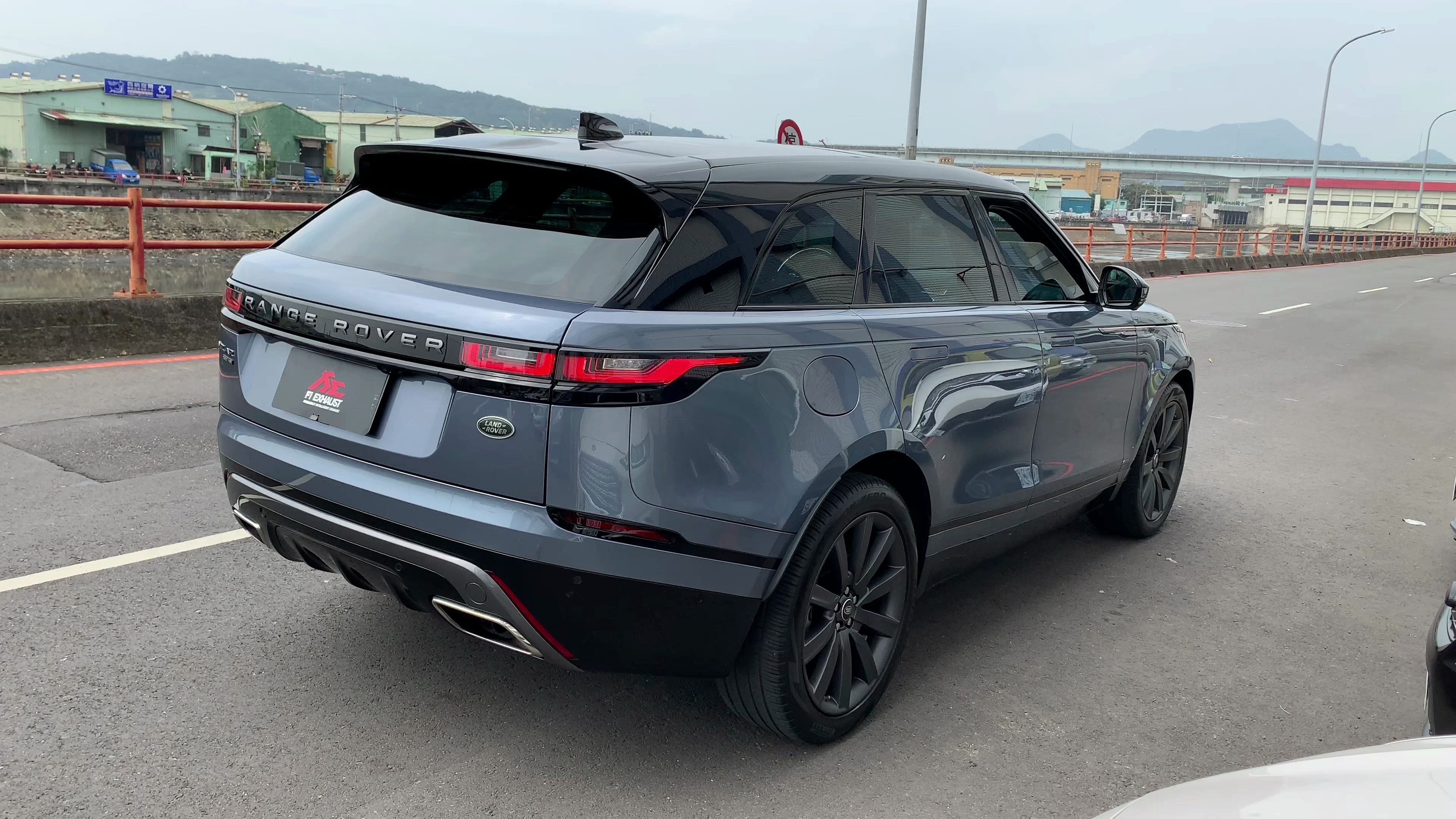 这台路虎揽胜星脉的声浪怎么有点癫狂?