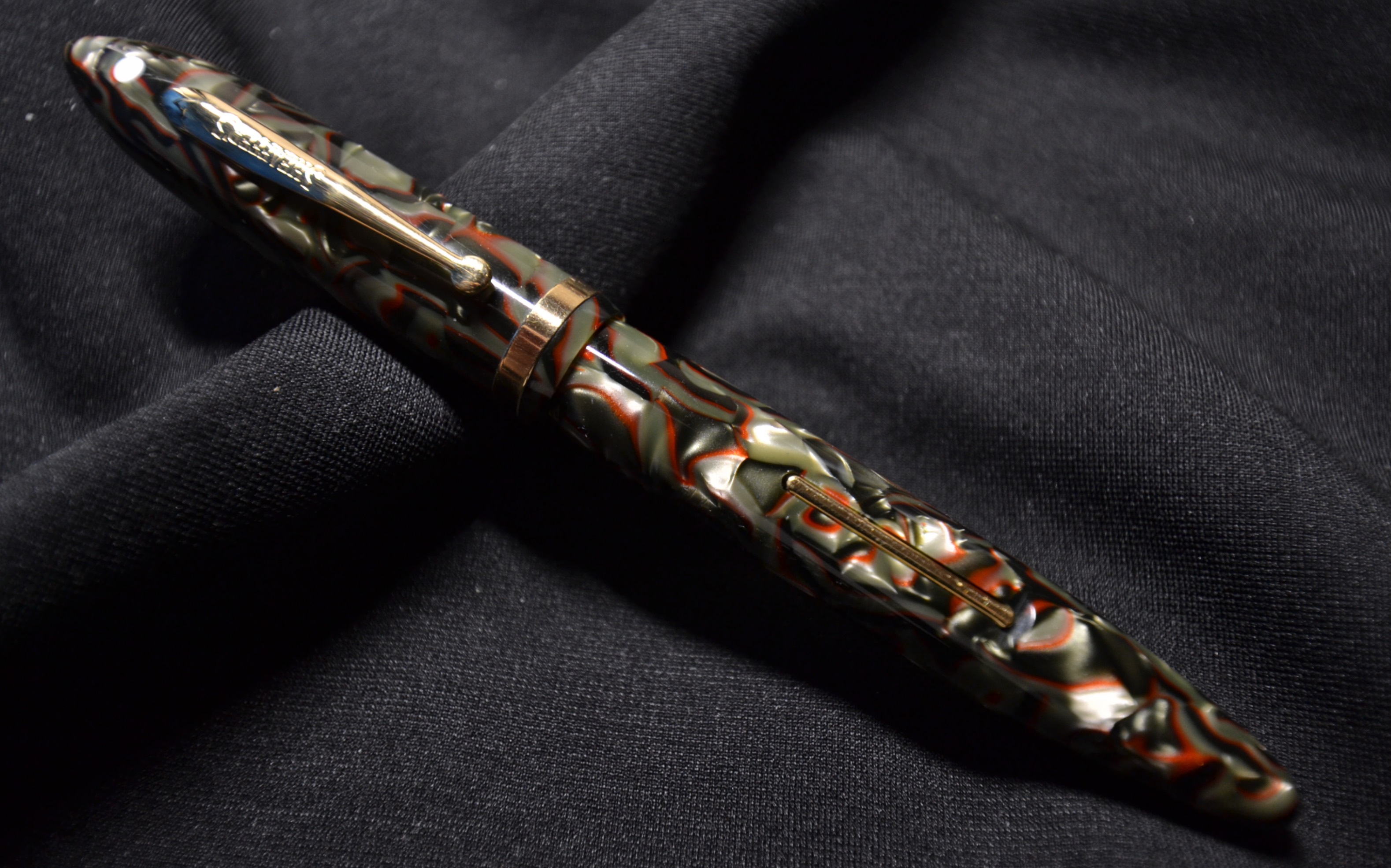 比大鉴赏家更好的选择犀飞利复刻平衡鸡血石钢笔6000支限量