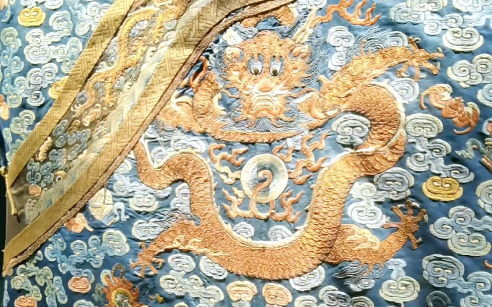 辽博清代五爪金龙袍