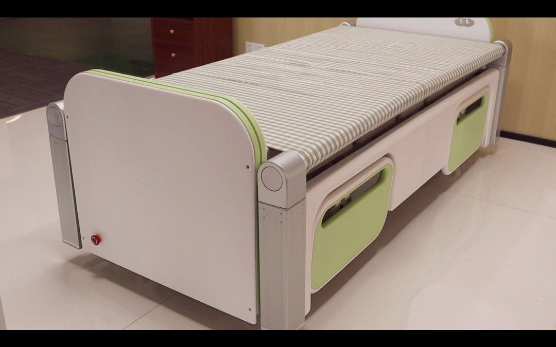 科技改变生活柔性翻身智能床轻松解决床上洗浴翻身护理等难题智能康养