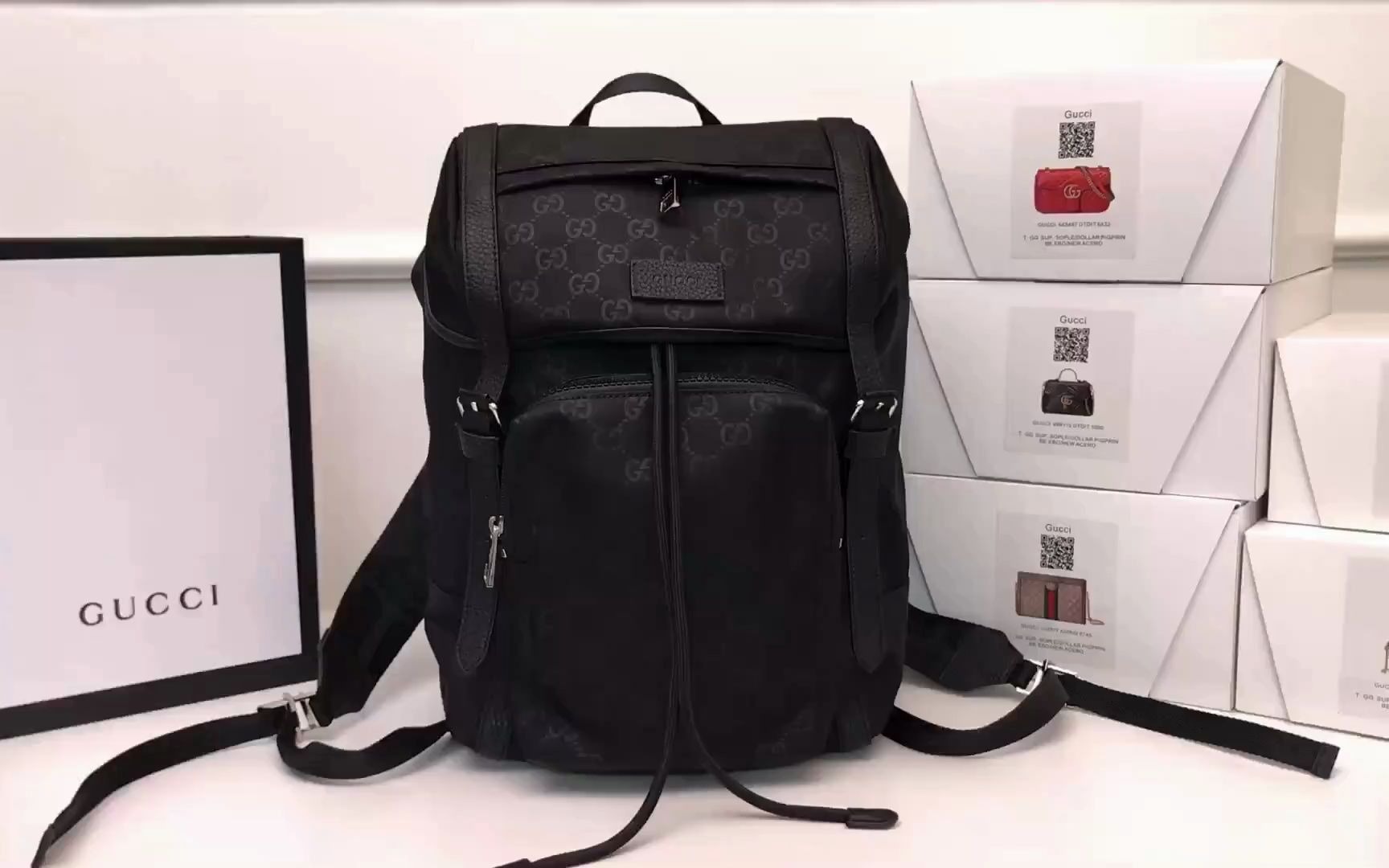 古驰黑色大背包gucci这容量要装下出行的行李