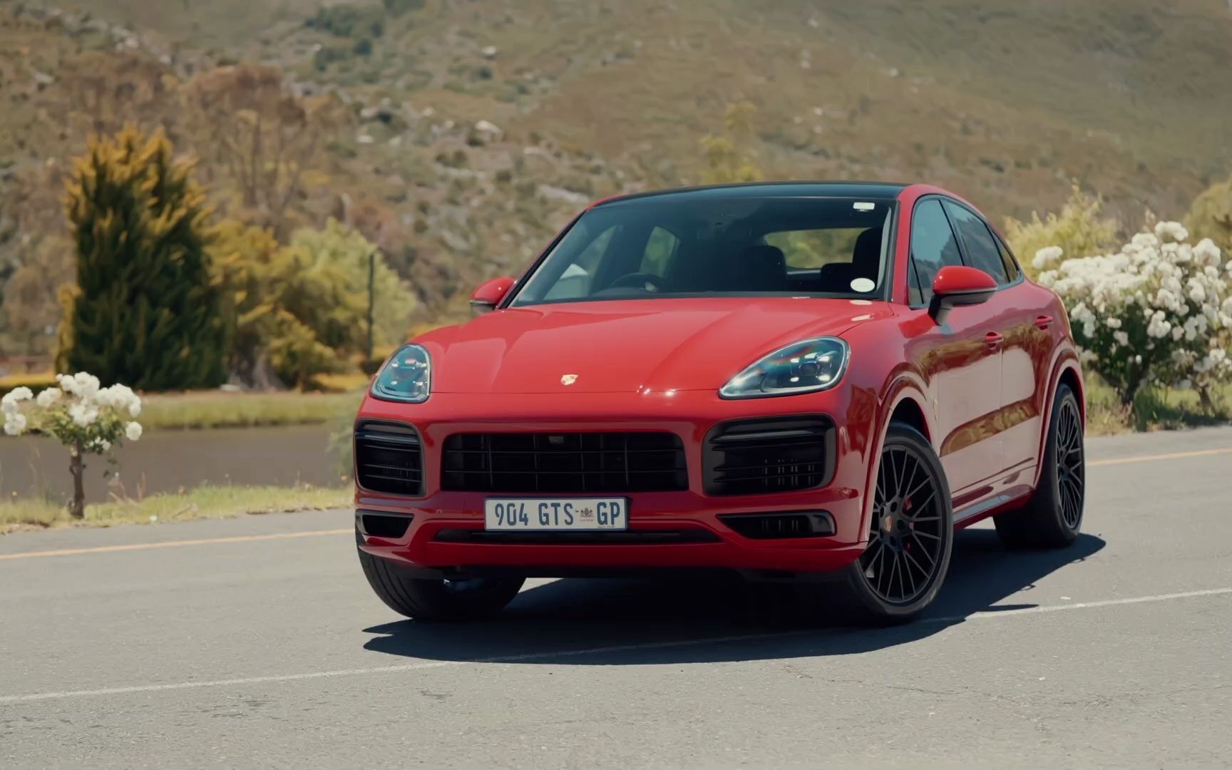 全新保时捷卡宴gts coupe测评_哔哩哔哩_bilibili