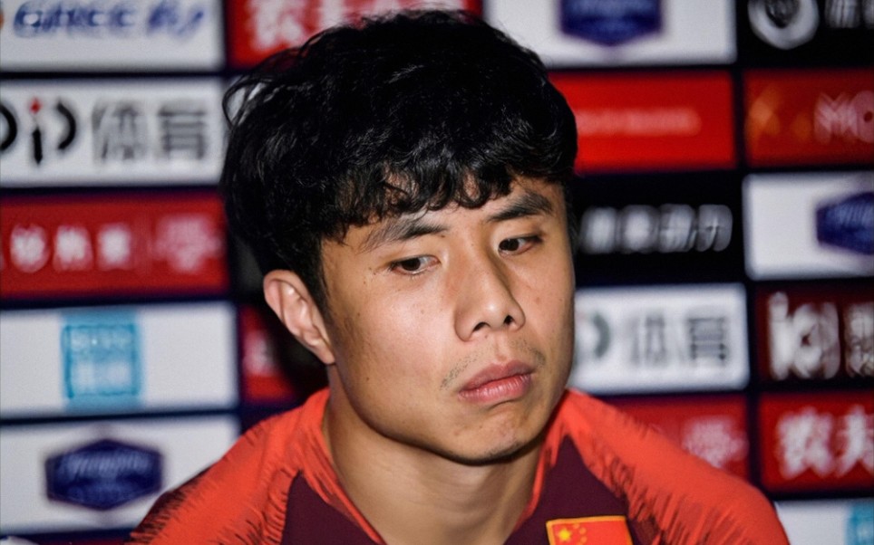 国足队长蒿俊闵发文讨薪怒斥武汉队糊弄自己不讲诚信