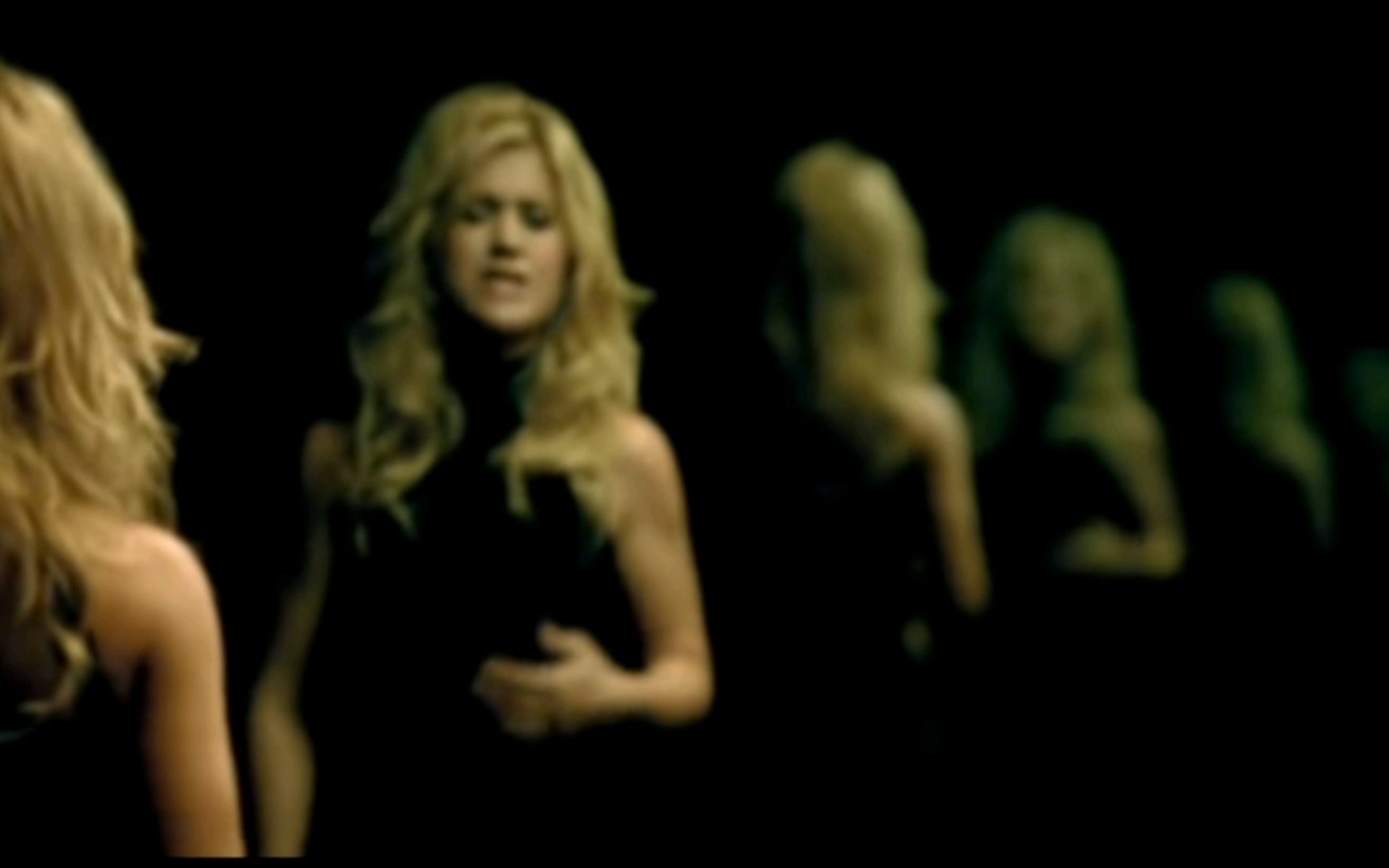 [图]Because of you/因为你-Kelly Clarkson MV