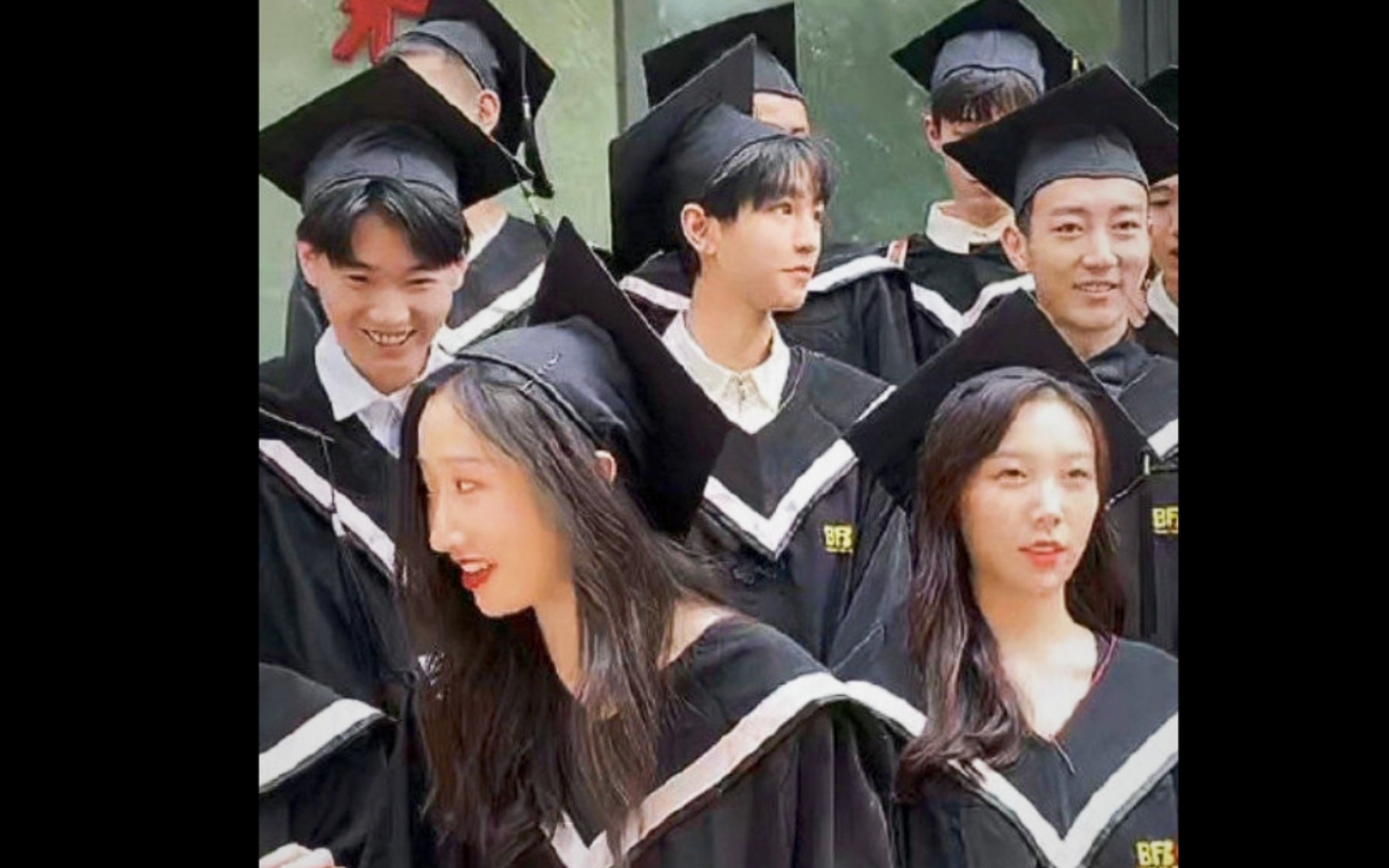 【王俊凯】王俊凯拍毕业照生图流出 生图也好绝