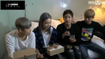 SEVENTEEN2015香港MAMA behind