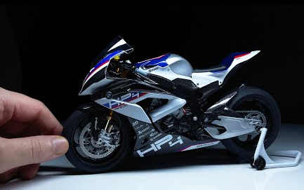 1/9 MENG MODEL BMW HP4 RACE 制作过程_哔哩哔哩_bilibili