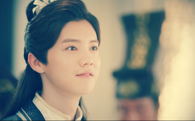 鹿晗择天记陈长生教宗服饰cut