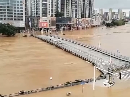 广东肇庆大暴雨,怀集拉响警报哔哩哔哩bilibili