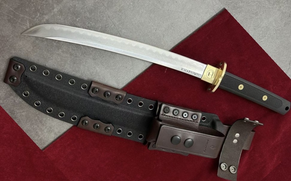 本州战术肋差武士刀,波浪烧刃纹,过纸卷砍椰子削木头,根本难不倒他