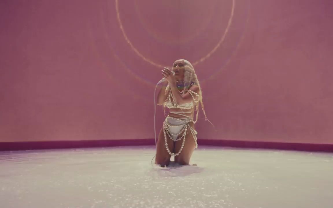 【听歌】doja cat - - streets (live performance) vevo lift