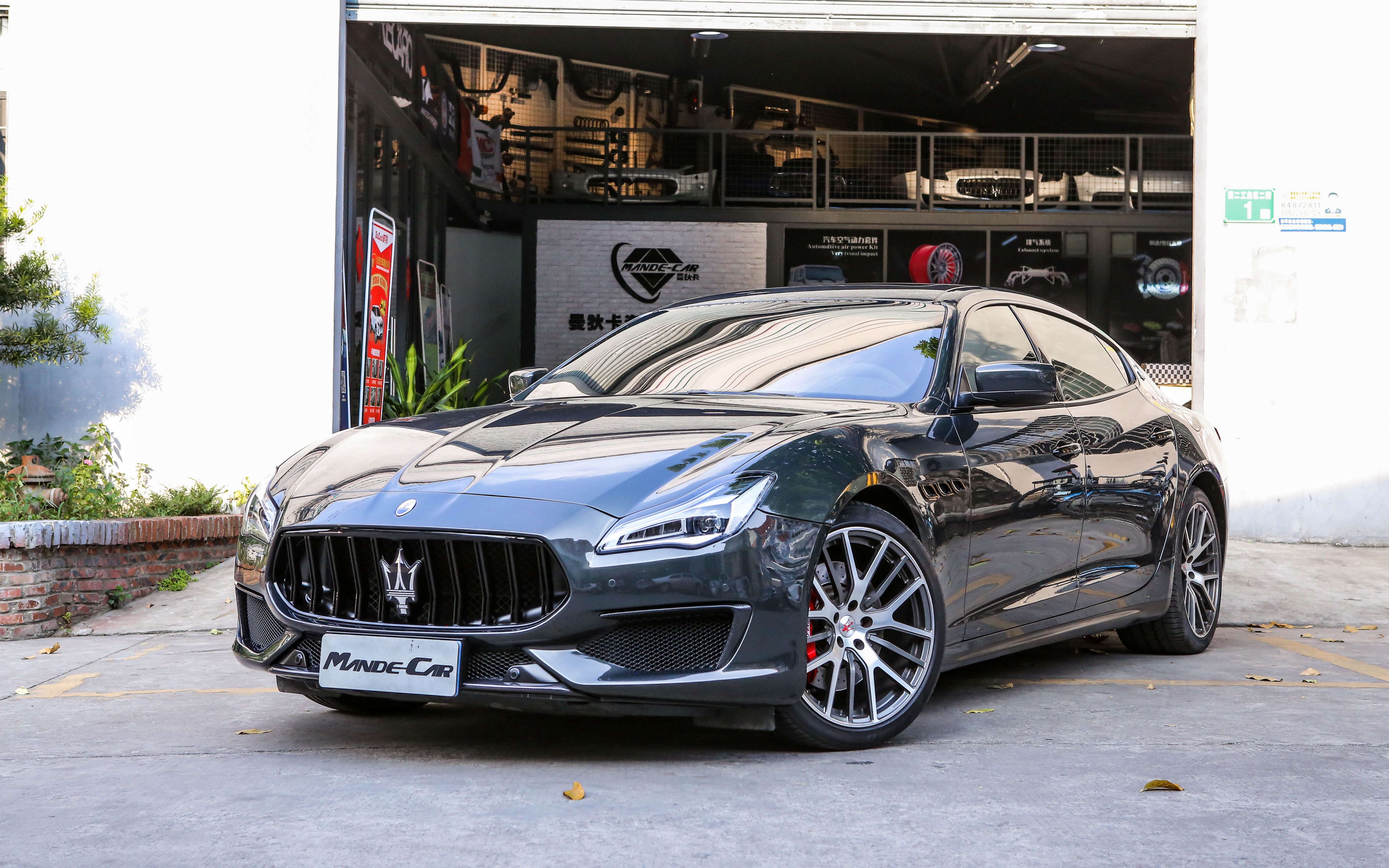 墨绿色的玛莎拉蒂总裁改装trofeo新版包围led大灯,老车