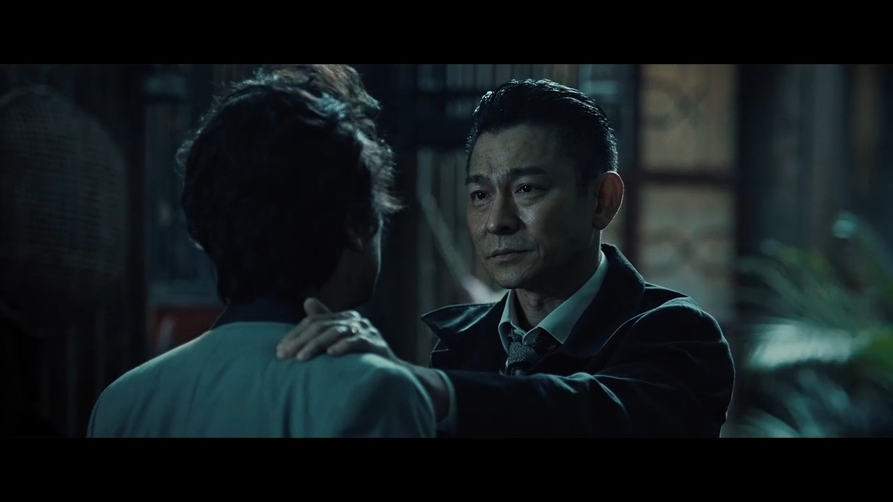 伍世豪不听劝说,最后还是杀了英国佬享特,雷洛尽兄弟情谊帮阿豪