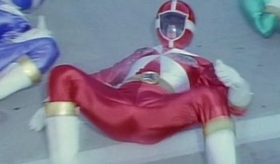 救急战队 男战士能量棒失去战斗能力 战队服破损 被虐后惨叫痛苦败北