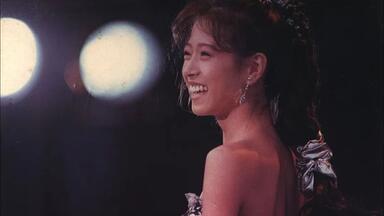 安室奈美恵　中森明菜　2024年カレンダー 中森明菜安室奈美恵マルシアDESIRE 情熱_哔哩哔哩_bilibili