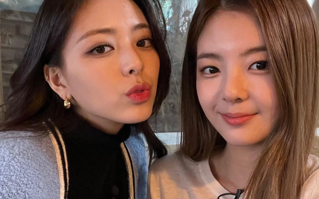 臭屁小孩怎么一直偷瞄姐姐!/itzy崔智秀lia申有娜yuna/柚粒合拍姐妹