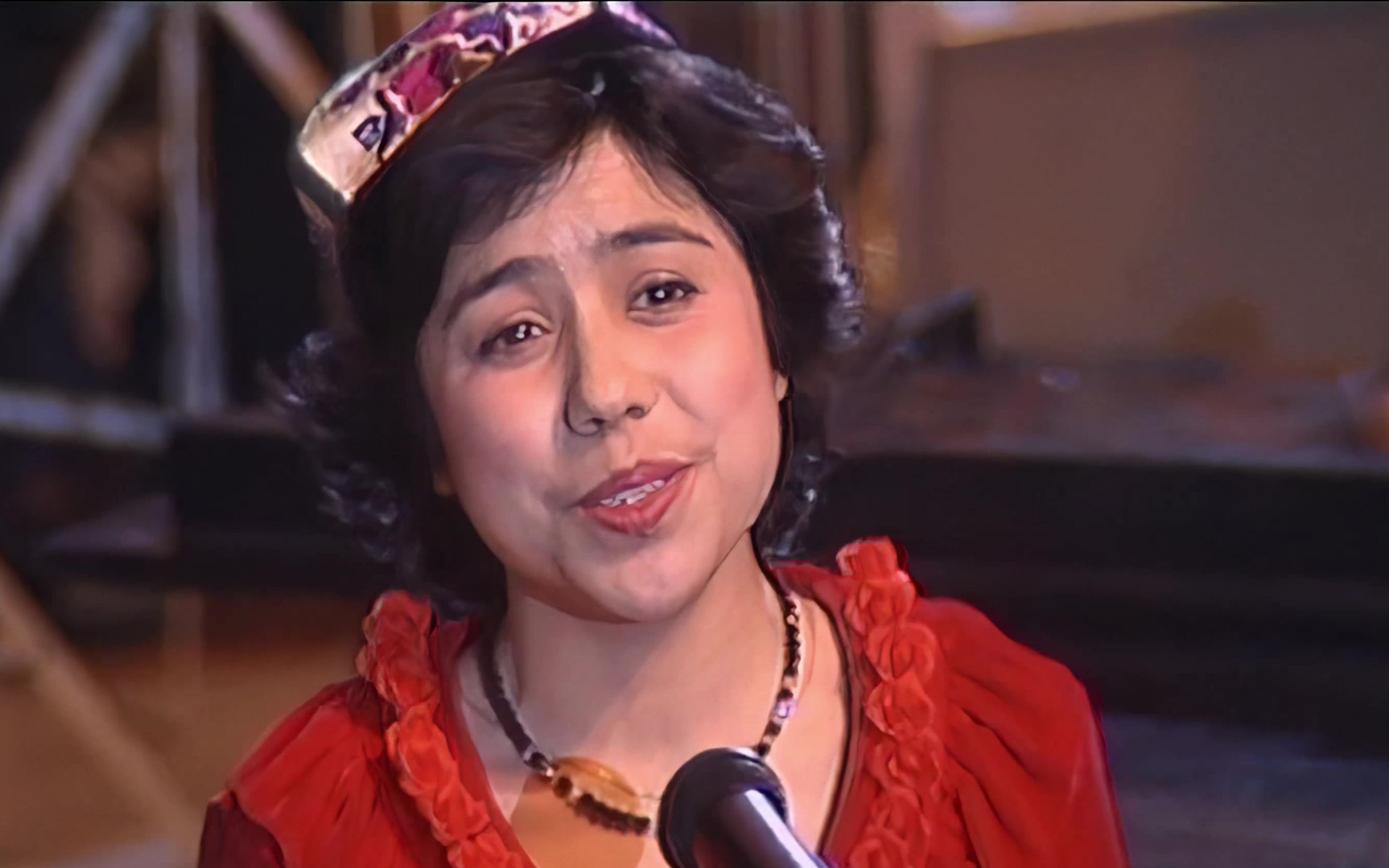 1985 春晚 歌曲《一杯美酒》《我的歌会飞到你的身边》迪里拜尔