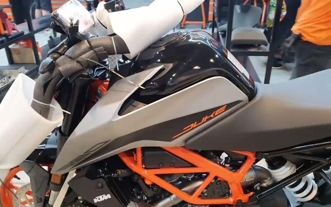 ktm 2021 duke390 国外网友提车