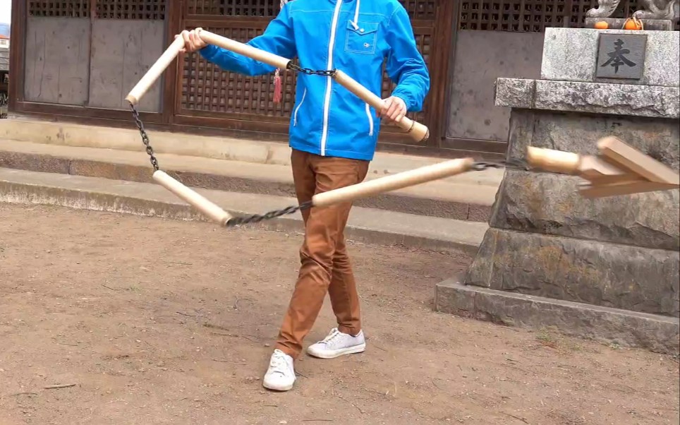 魔法少女小圆用纸板制作佐仓恭子的链条长矛