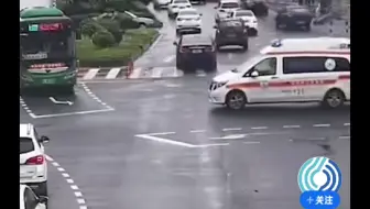 救护车闯红灯车祸的一点建议