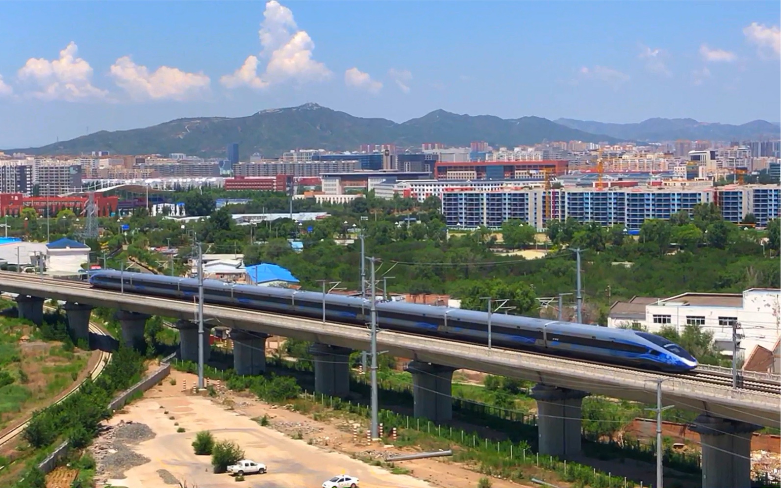 cr400bf-c-5162冬奥涂装智能动车组