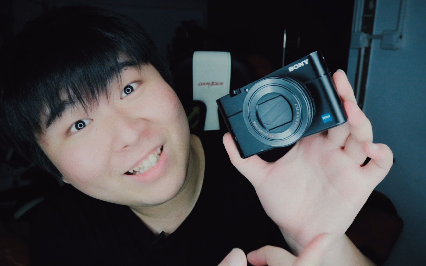 拍vlog必买的相机? feat影视飓风