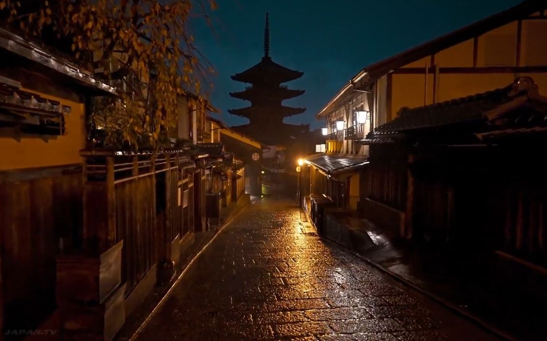 [图]【超清日本】夜晚雨中的京都漫步 (1080P高清版) 2021.12