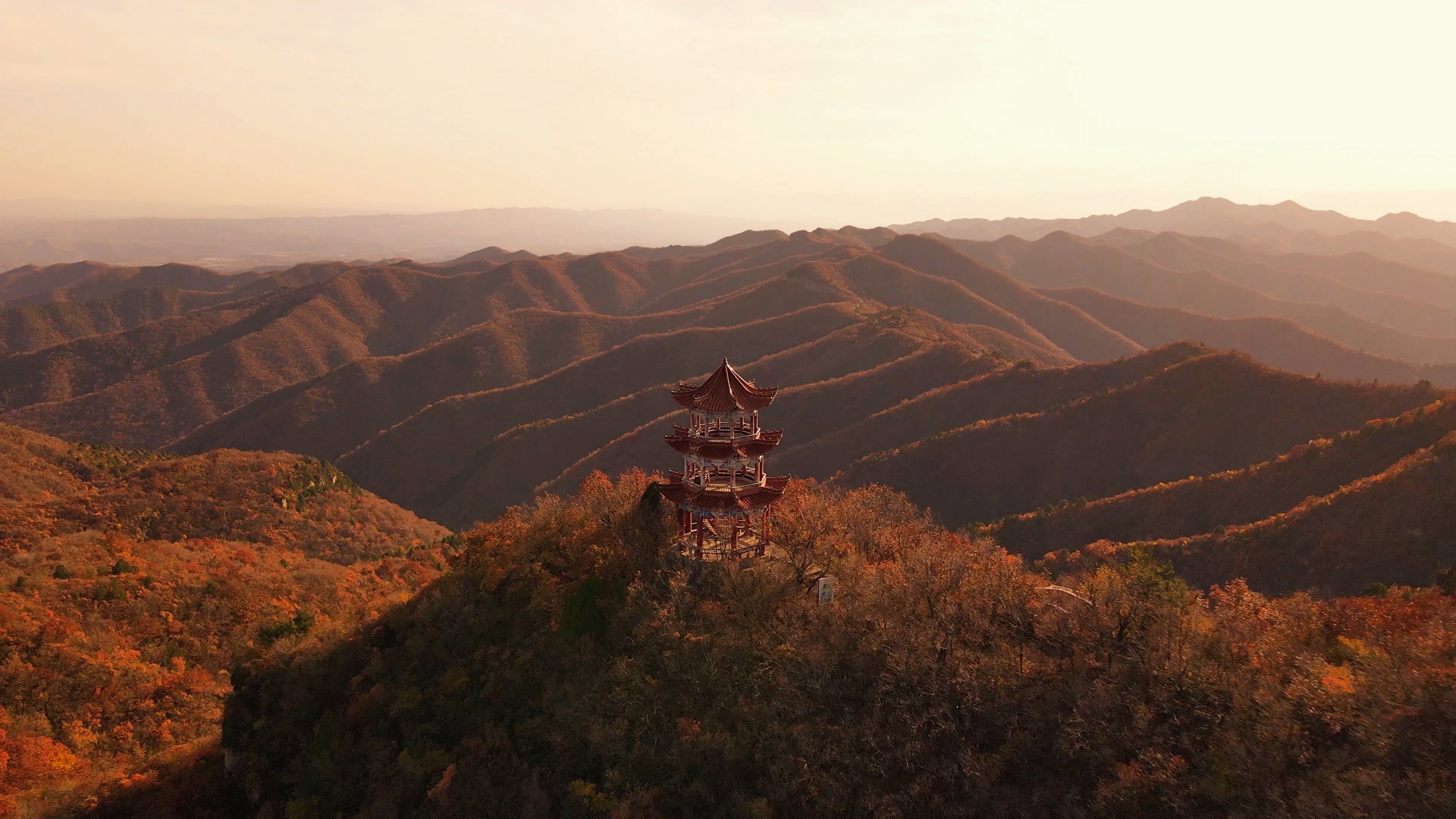 [图]喜逢万山红遍，共赏大美神州。———中国.吉县.罐头山