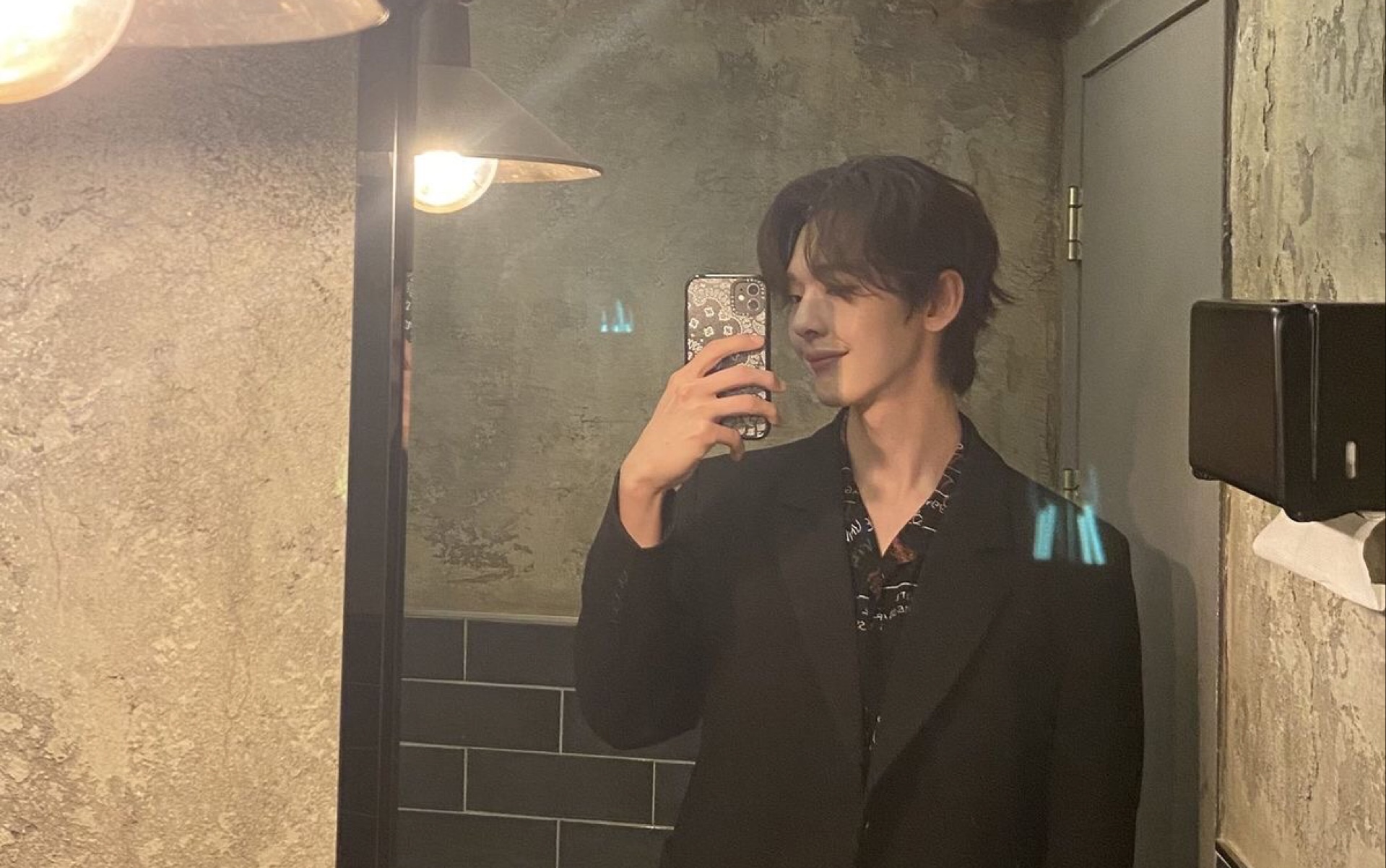 onlyoneofkb考古向当大哥还没成为idol的时候疑似学习