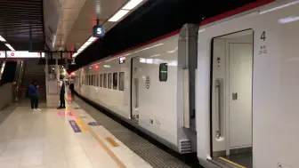 下载视频: 台鐵 EMU3000系 城際列車 板橋地下站進出站