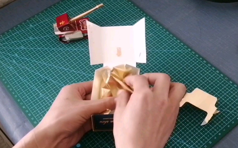 烟盒制作小汽车步骤图片