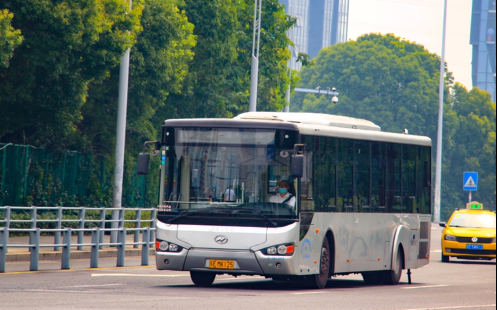 【迷惑福伊特】昆山公交 klq6129gac5 海格客车higer voith diwa 4at