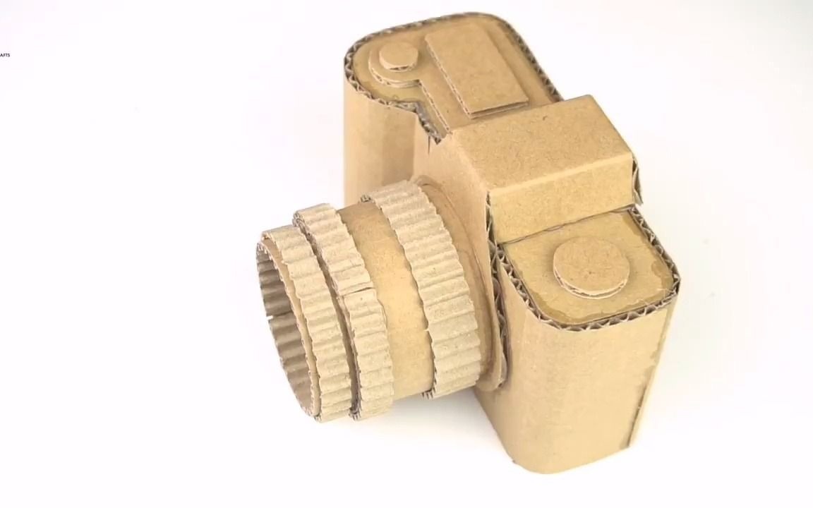 如何用纸板制作拥有真正屏幕功能的相机