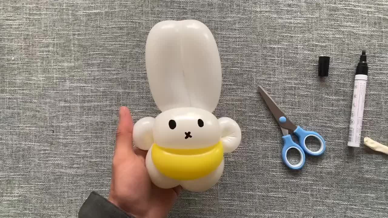 两根气球教您做个米菲兔,超级简单