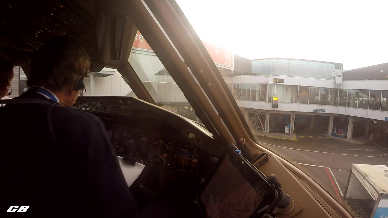 [驾驶舱视角]荷兰皇家航空 波音777-300er 阿姆斯特丹-基多全程飞行