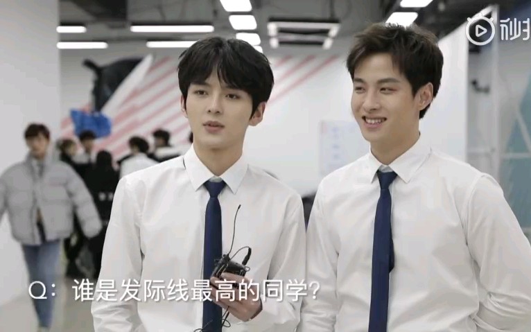 以团之名我家崽子的微采访何屹繁赵品霖何楷成