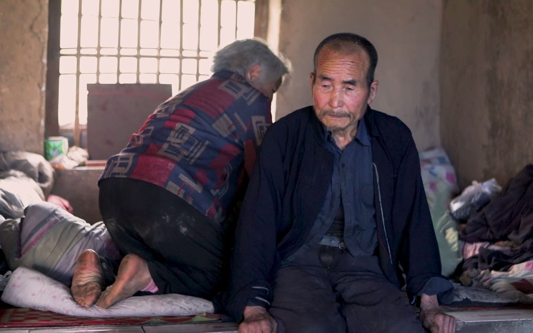 粗茶淡饭,相依为命 秦岭深山孤寡老人生活记录