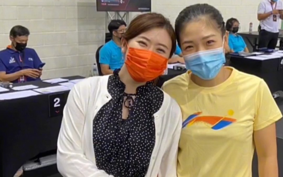 长了一公分的福原爱又想要和刘诗雯一起比身高啦