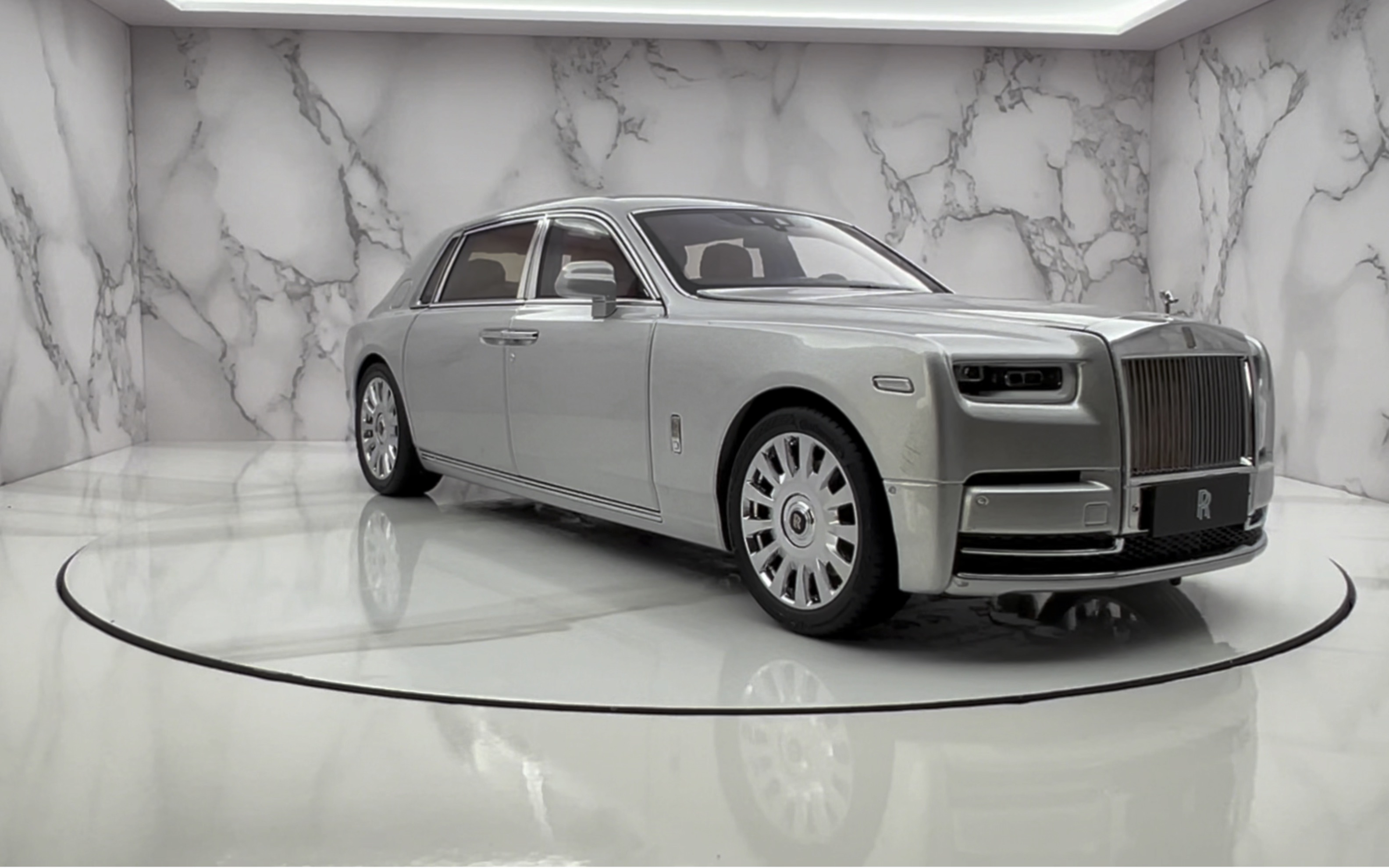 汽车模型展示 1:18 原厂 劳斯莱斯 幻影 银色