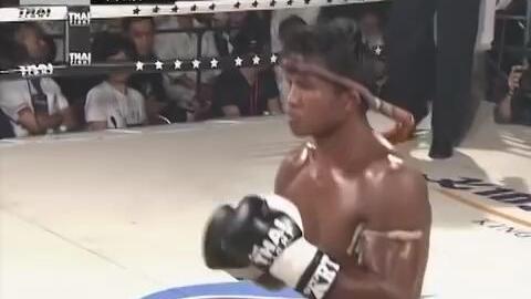 Buakaw Por Pramuk Tomoaki Makino 播求对战牧野智昭 哔哩哔哩 Bilibili