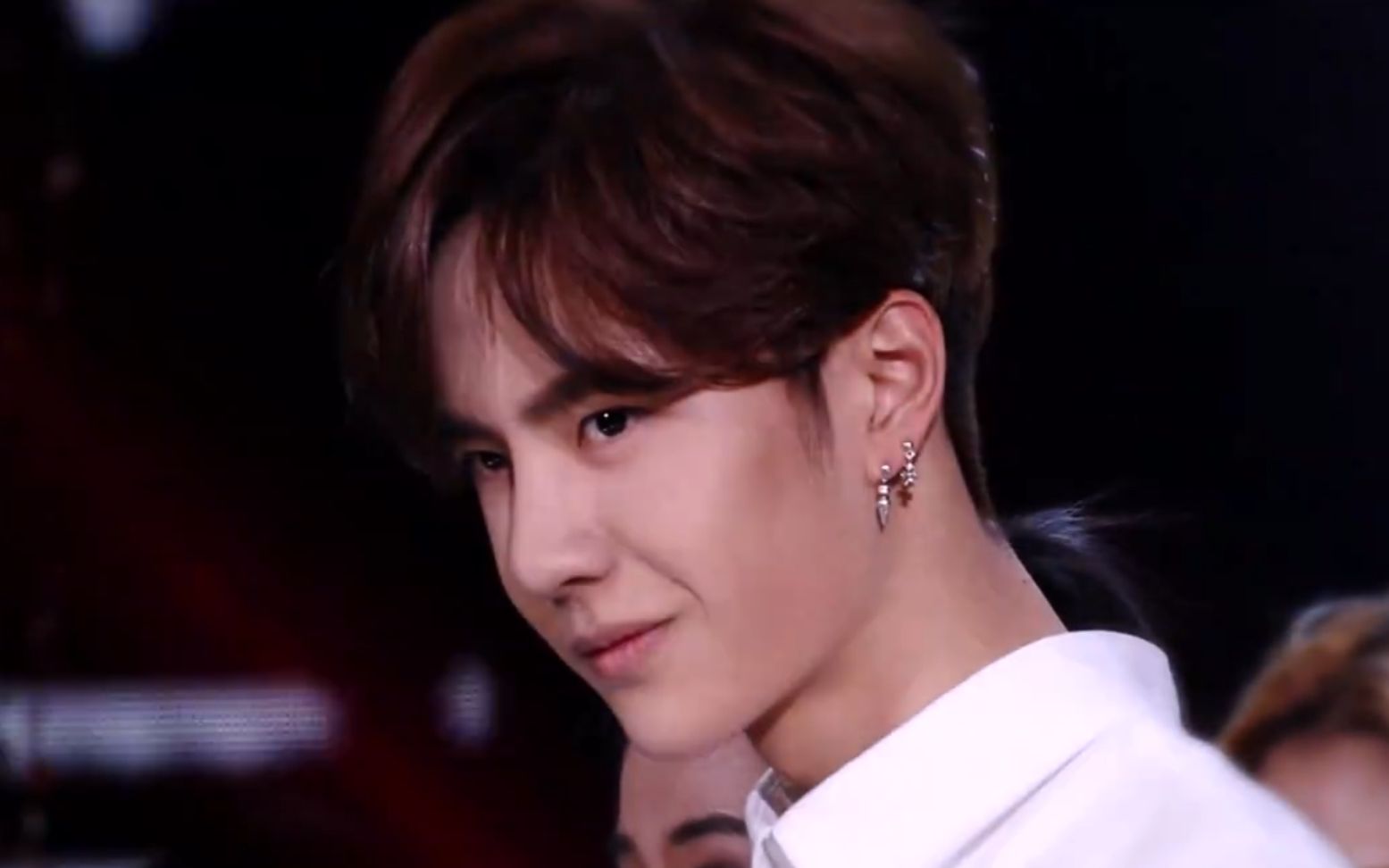 【王一博】耶啵最后这个邪魅一笑真的太撩了