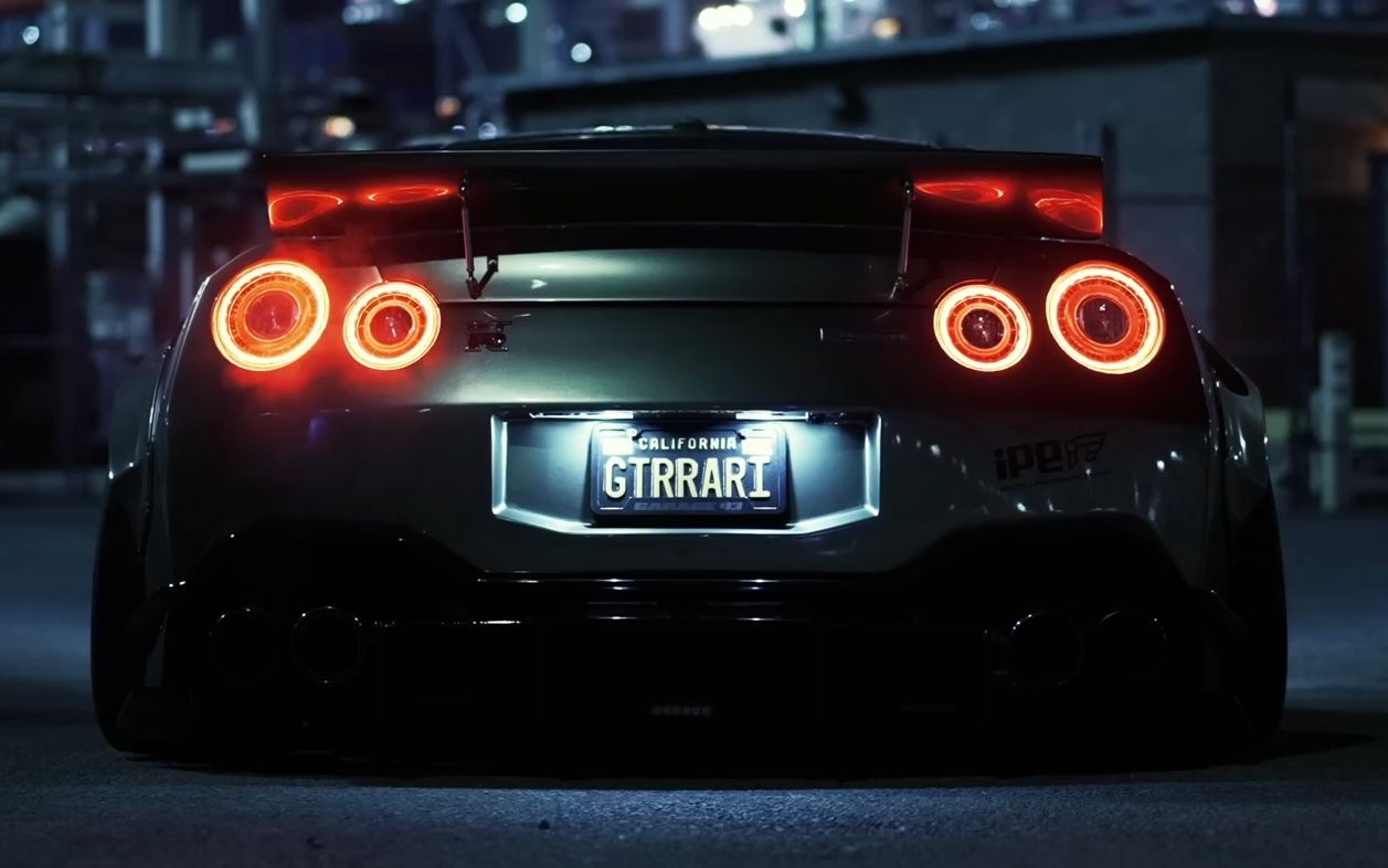 flame throwing liberty walk r35 gtr 