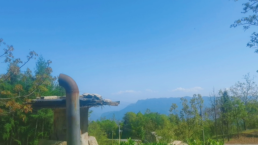 村里的风景,平淡但耐看.