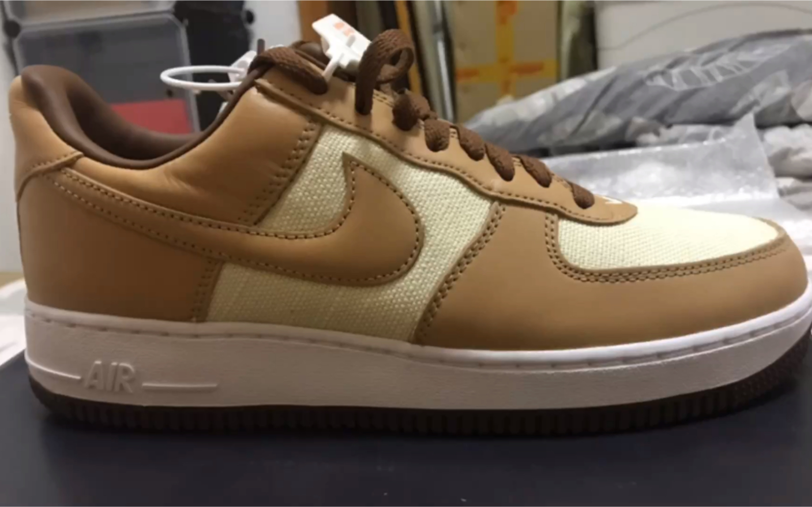 [图]Nike Air Force 1 QS Acorn 低帮/橡树果