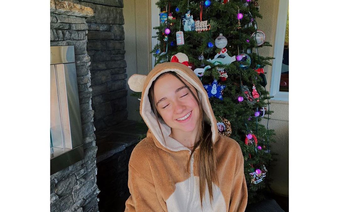 【宅家涨舞功系列】跟着kaycee rice一起挑战,测测你的核心和软度是