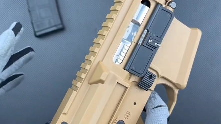 如何组装一个简单的水弹喷射器